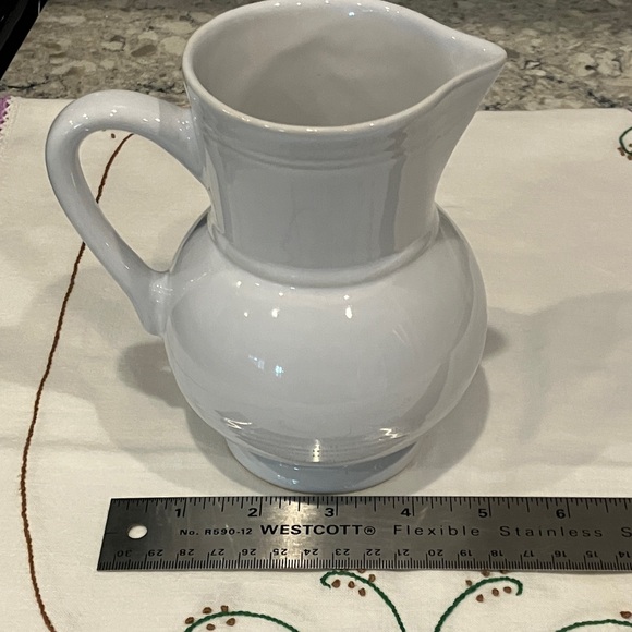 Classic White Ceramic 0.5 L  Pitcher - Picture 6 of 6